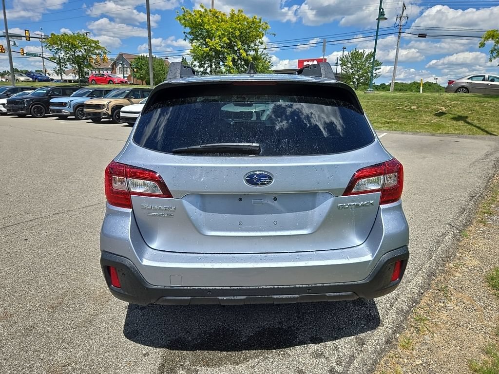 Used 2019 Subaru Outback 2.5i Limited AWD/4WD image 6