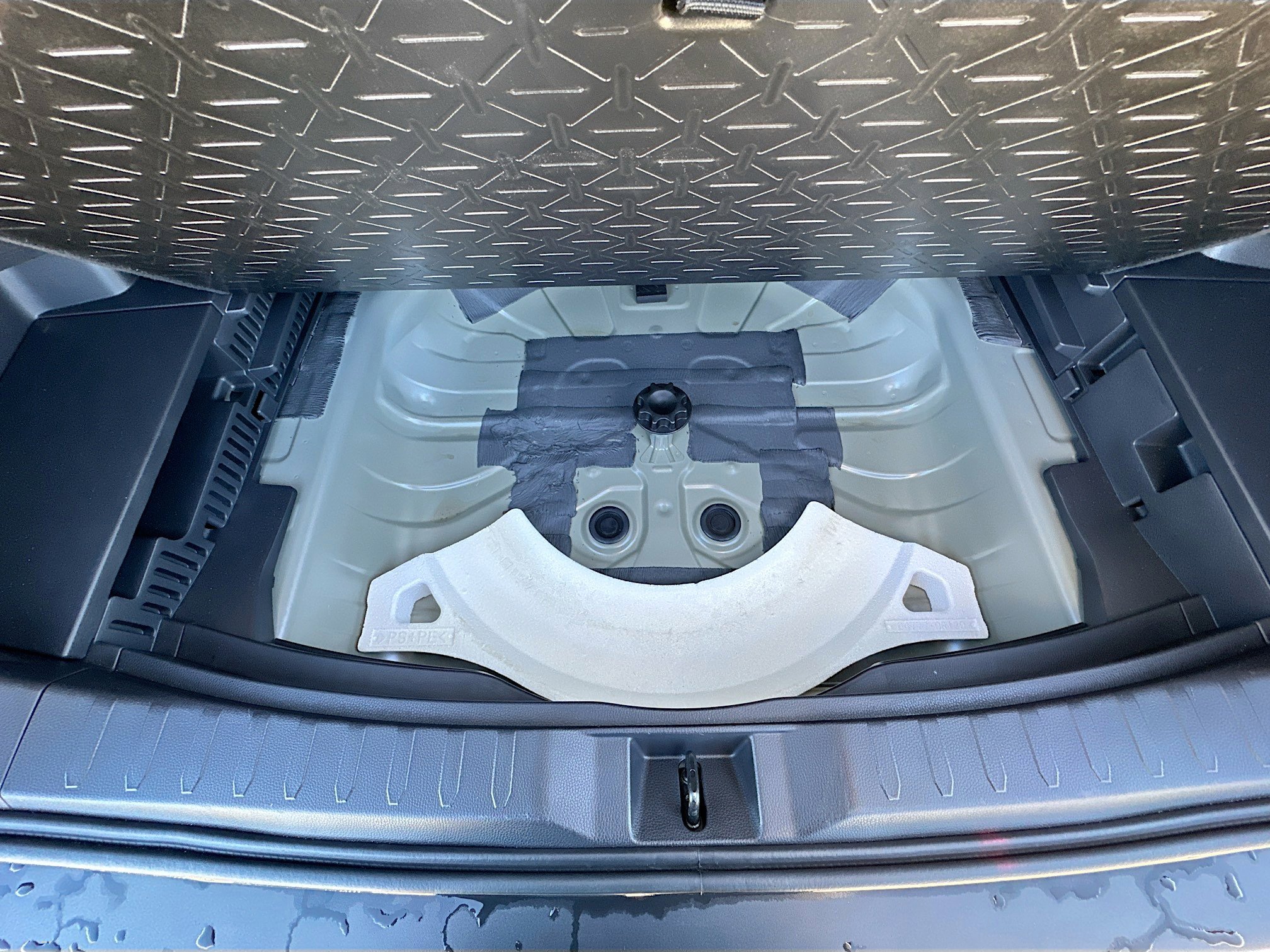 Used 2023 Toyota RAV4 XLE w/ Convenience Package image 32