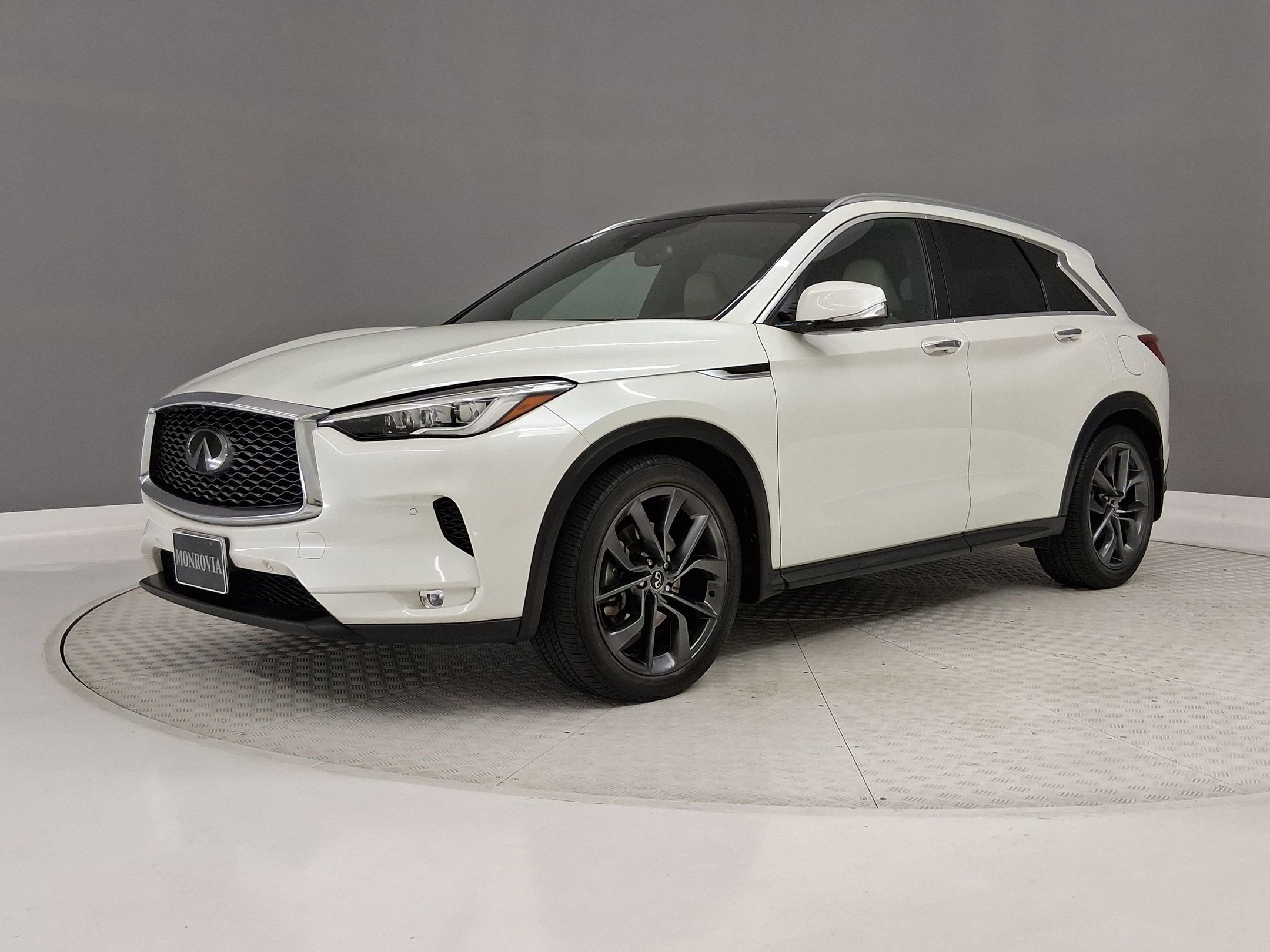 Used 2019 INFINITI QX50 Essential w/ Sensory Package image 38