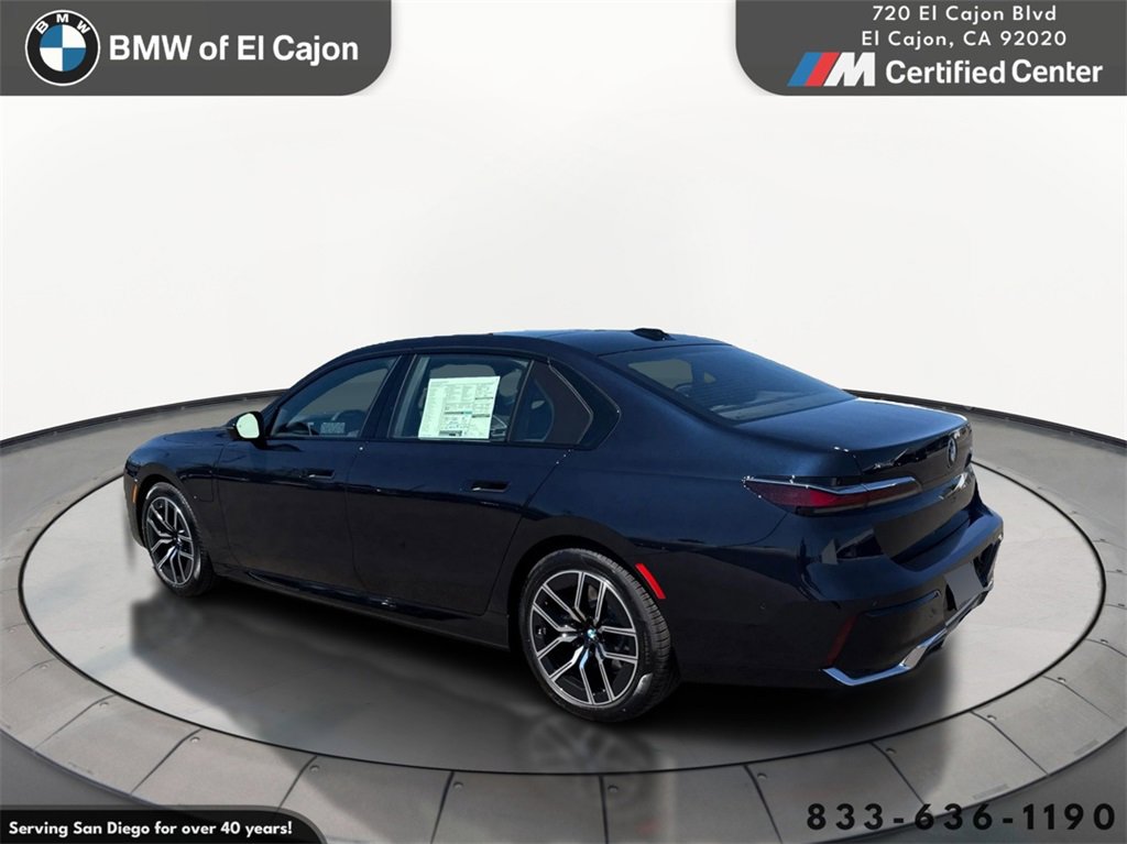 New 2026 BMW 750e xDrive image 7