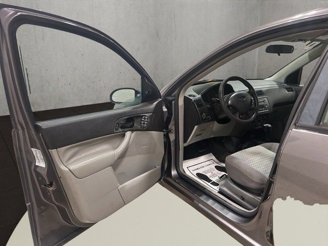 Used 2006 Ford Focus ZXW Wagon image 9