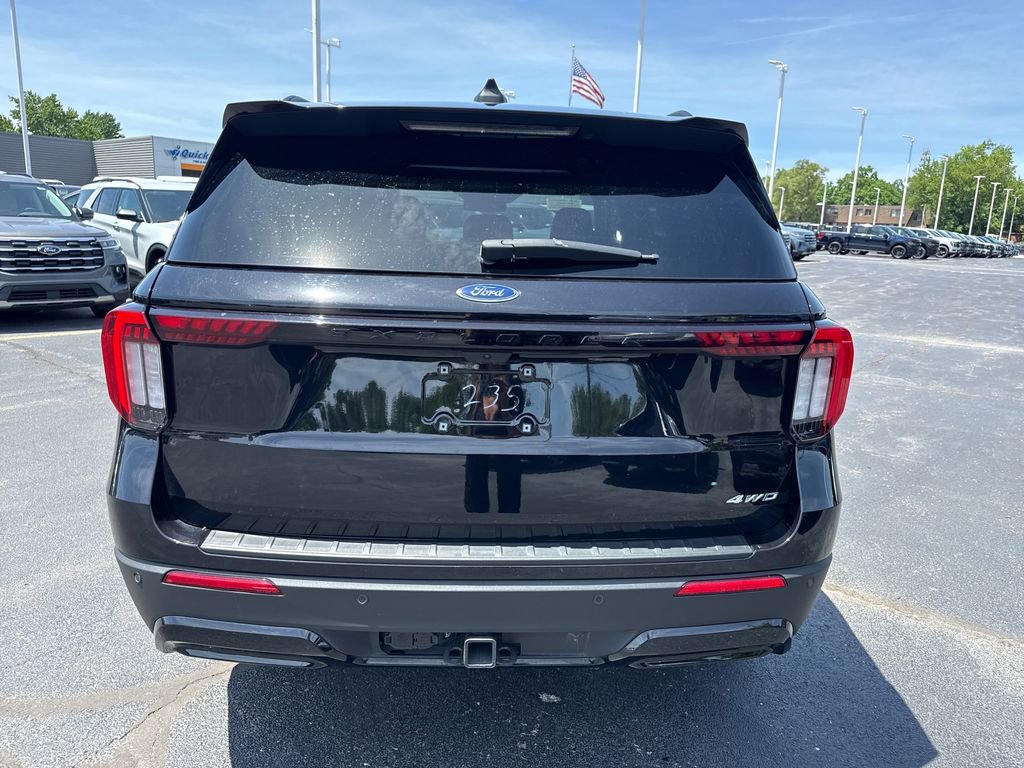 Used 2025 Ford Explorer ST-Line w/ Premium Package AWD/4WD image 8