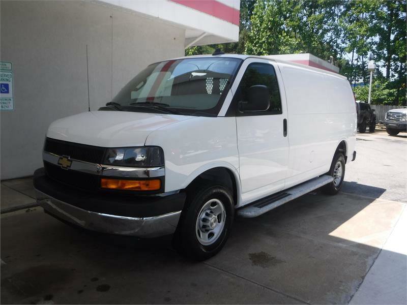 Used 2023 Chevrolet Express 2500 w/ Driver Convenience Package image 10
