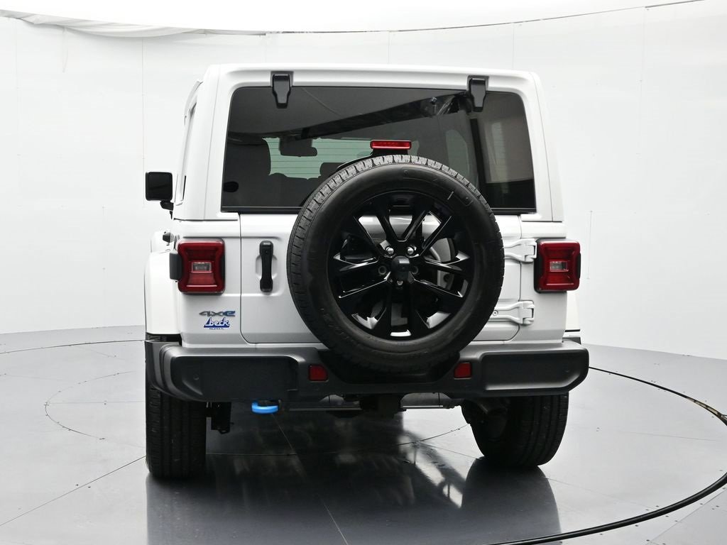 Used 2024 Jeep Wrangler Unlimited Sahara w/ Safety Group image 6