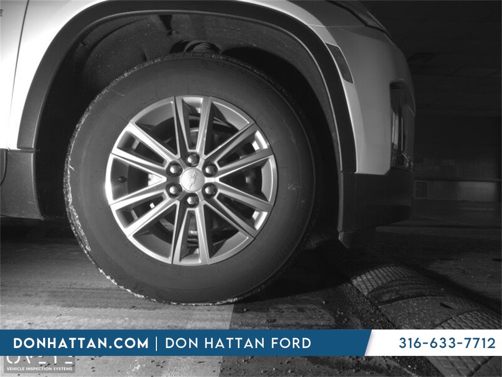 Used 2022 Chevrolet Traverse LT w/ LPO, Floor Liner Package image 9