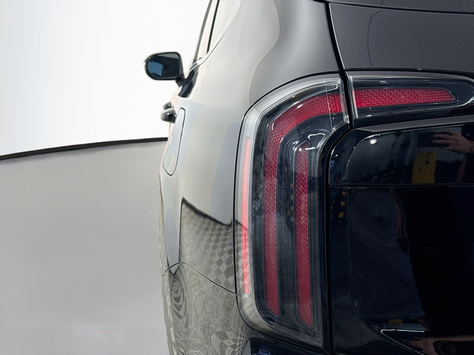Used 2024 Kia Telluride EX w/ EX Captain's Chair Package FWD image 36