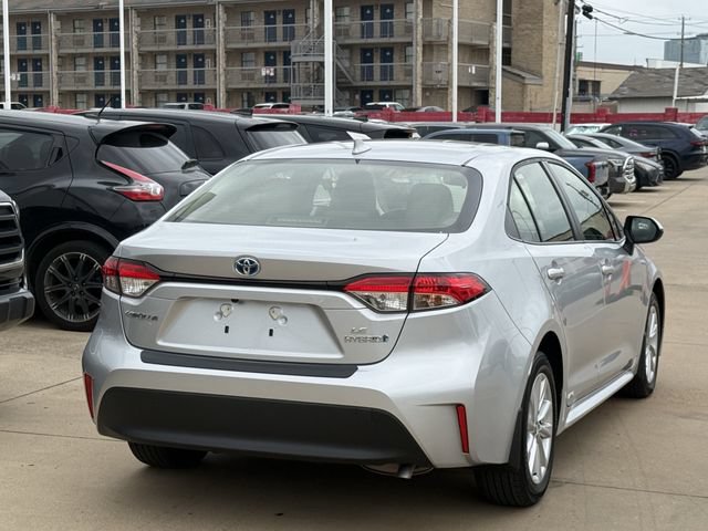 Used 2024 Toyota Corolla LE w/ LE Convenience Package AWD/4WD image 4