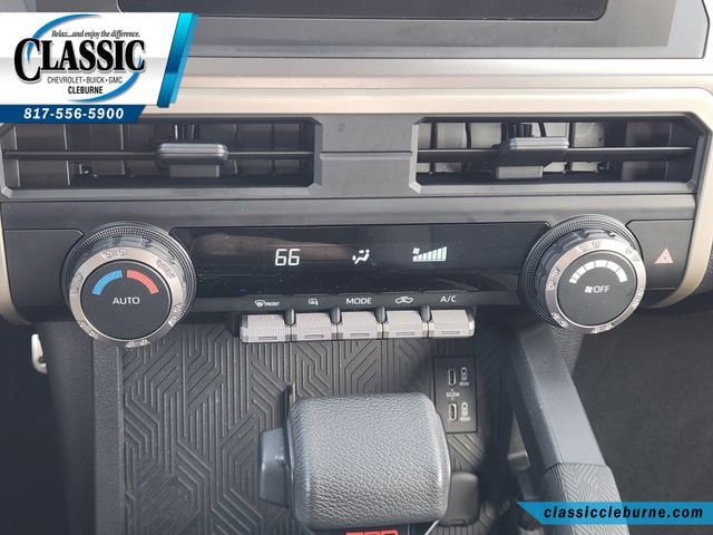 Used 2024 Toyota Tacoma TRD Sport image 36