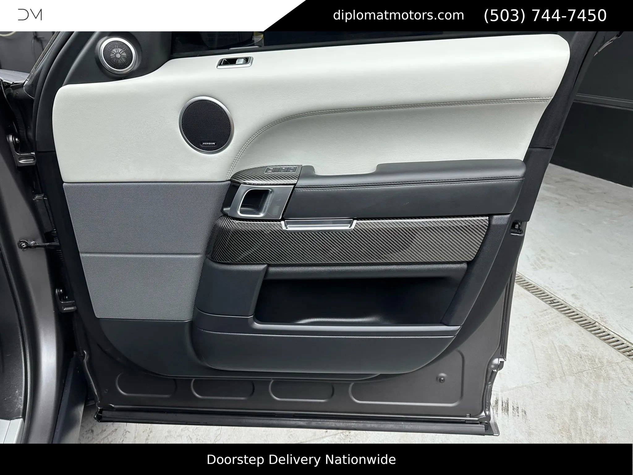 Used 2020 Land Rover Range Rover Sport SVR image 25