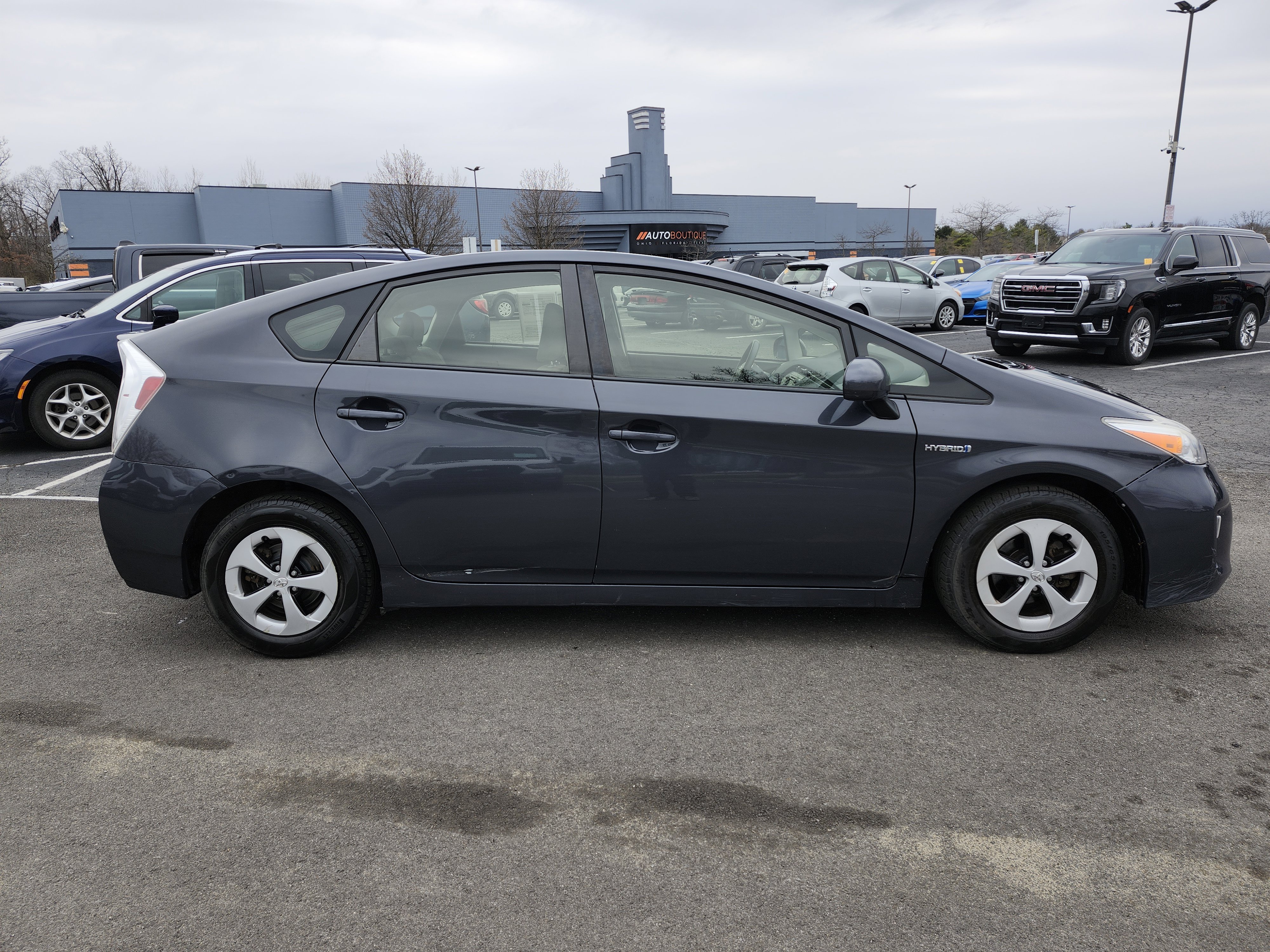 Used 2015 Toyota Prius Two FWD image 16