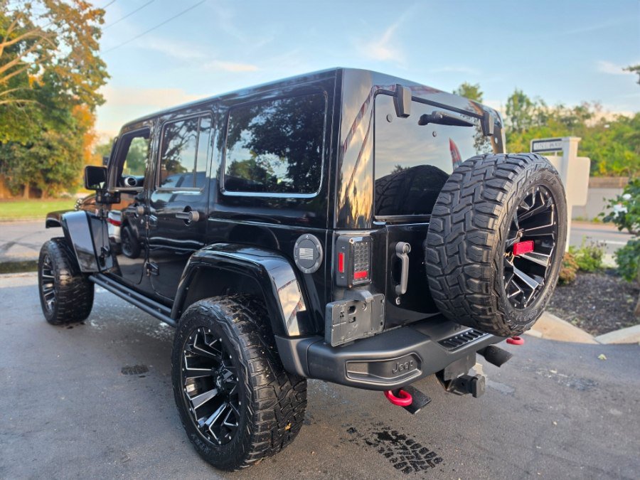 Used 2016 Jeep Wrangler Unlimited Rubicon AWD/4WD image 2