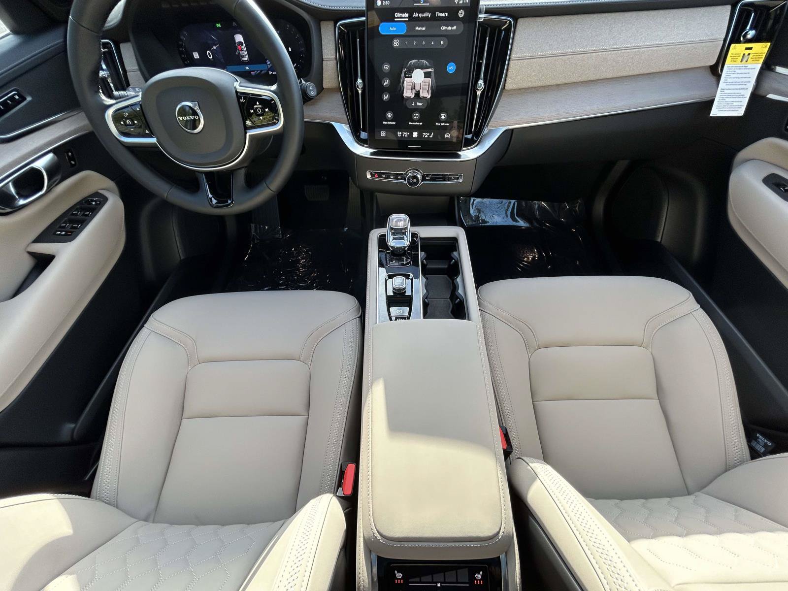 New 2026 Volvo XC90 B6 Core w/ Protection Package Premier AWD/4WD image 14