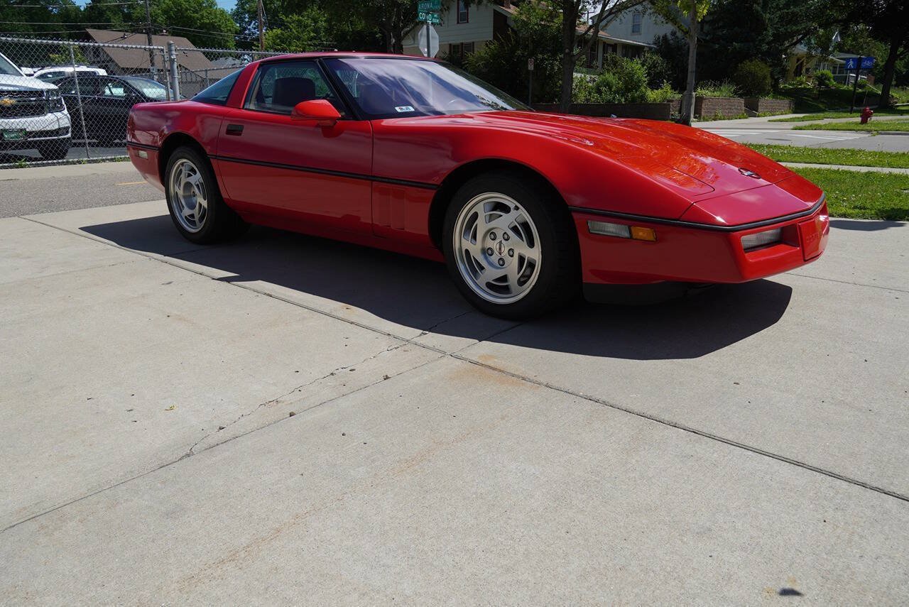 Used 1990 Chevrolet Corvette ZR-1 RWD image 5
