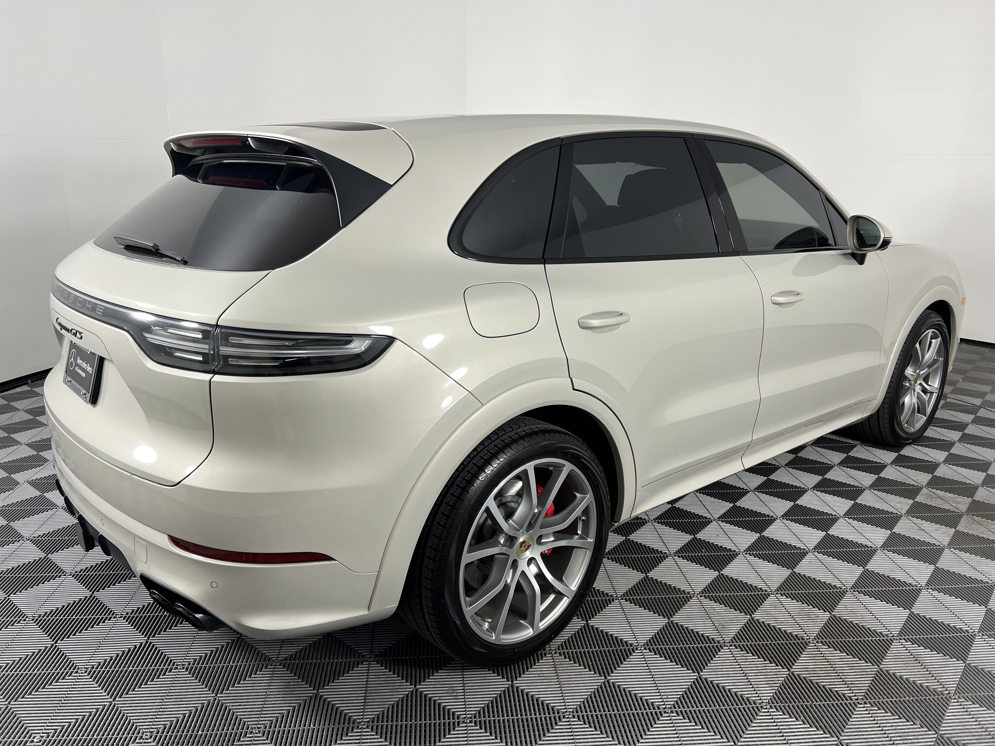 Used 2021 Porsche Cayenne GTS image 13
