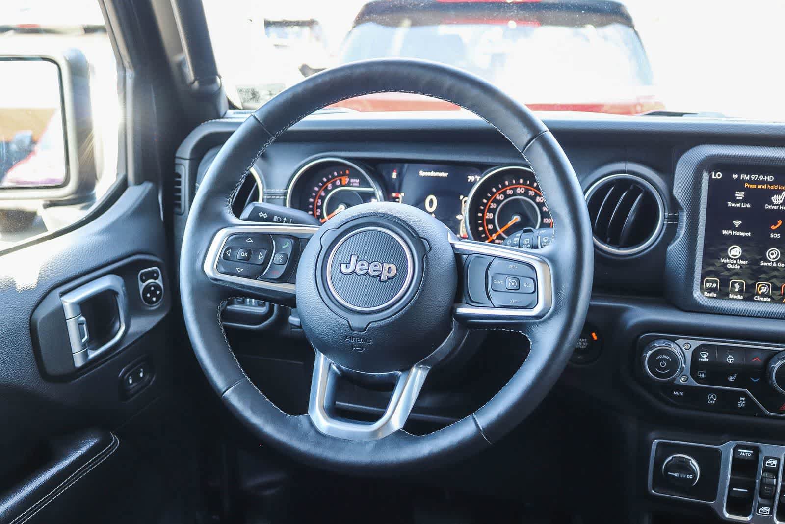 Used 2018 Jeep Wrangler Unlimited Sahara AWD/4WD image 18