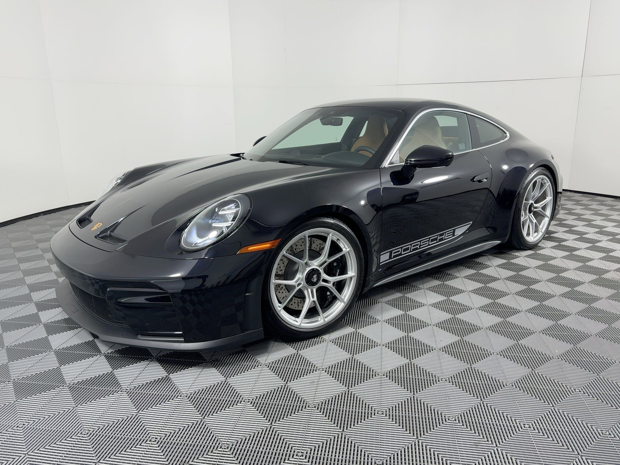 Used 2026 Porsche 911 GT3 image 1