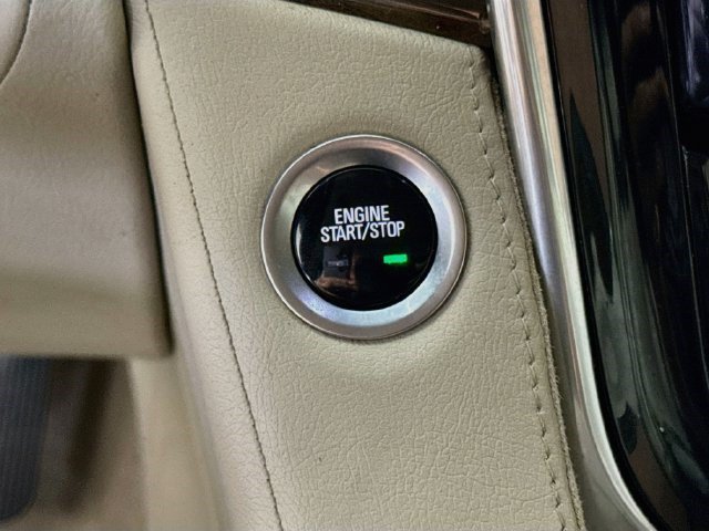 Used 2020 Cadillac Escalade Premium Luxury RWD image 20