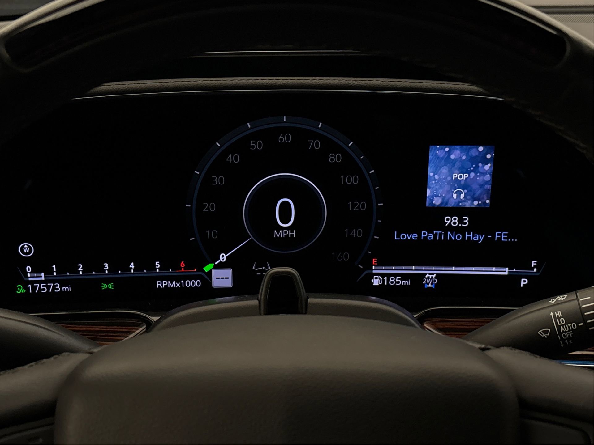 Used 2024 Cadillac Escalade Premium Luxury image 20