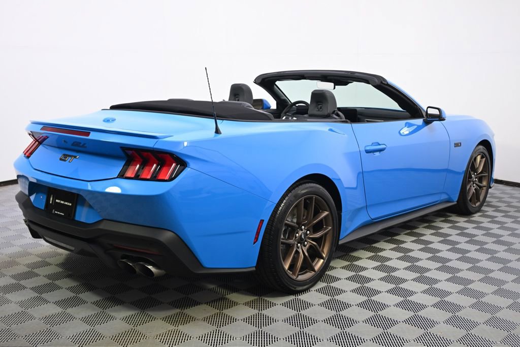 Used 2025 Ford Mustang GT Premium RWD image 13