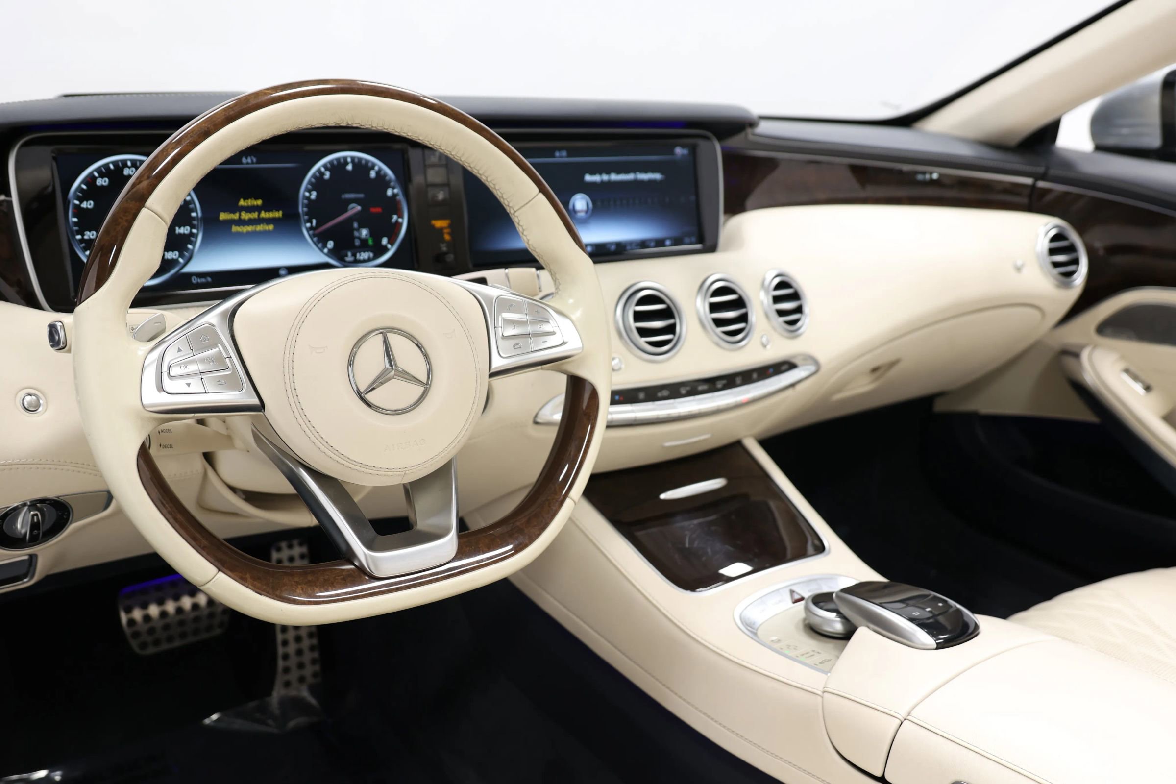 Used 2017 Mercedes-Benz S 550 Cabriolet image 2