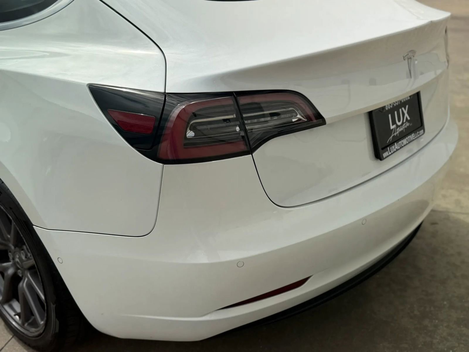 Used 2020 Tesla Model 3 Standard Range RWD image 12