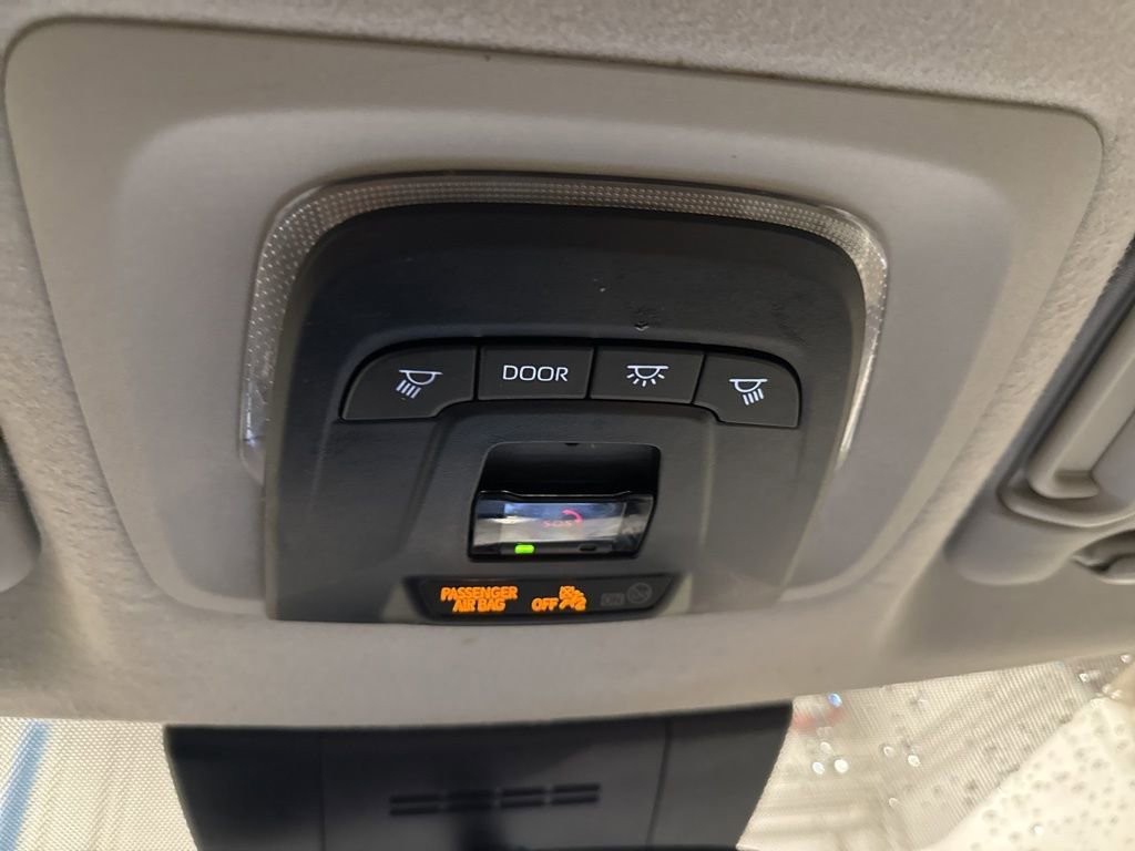 Used 2023 Toyota Corolla Cross LE image 34