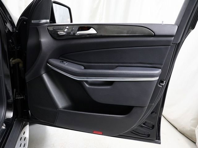 Used 2019 Mercedes-Benz GLS 550 4MATIC image 36