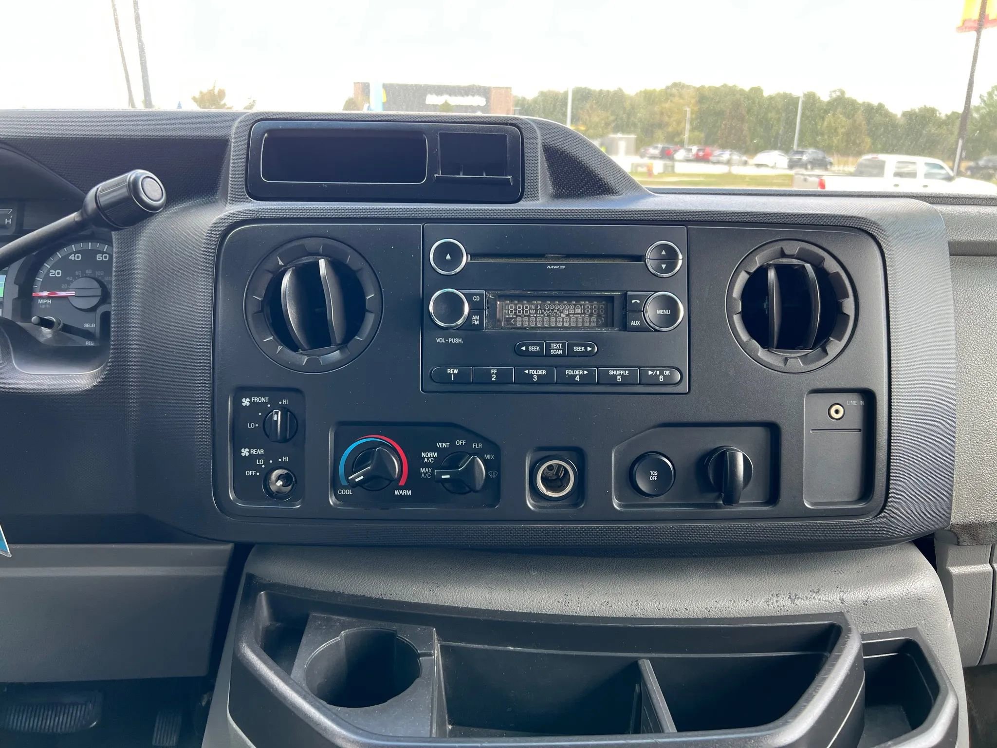 Used 2011 Ford E-150 and Econoline 150 image 22