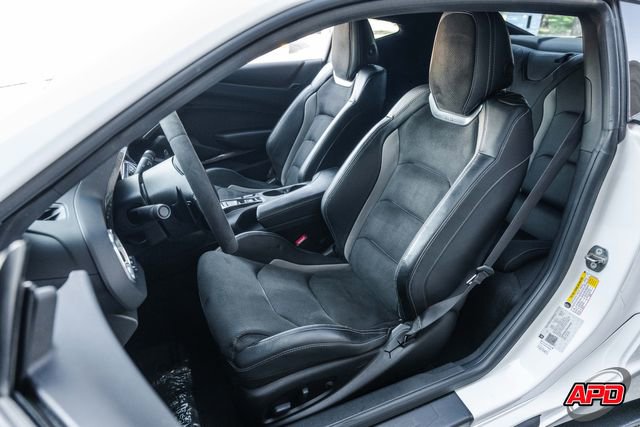 Used 2018 Chevrolet Camaro SS image 4