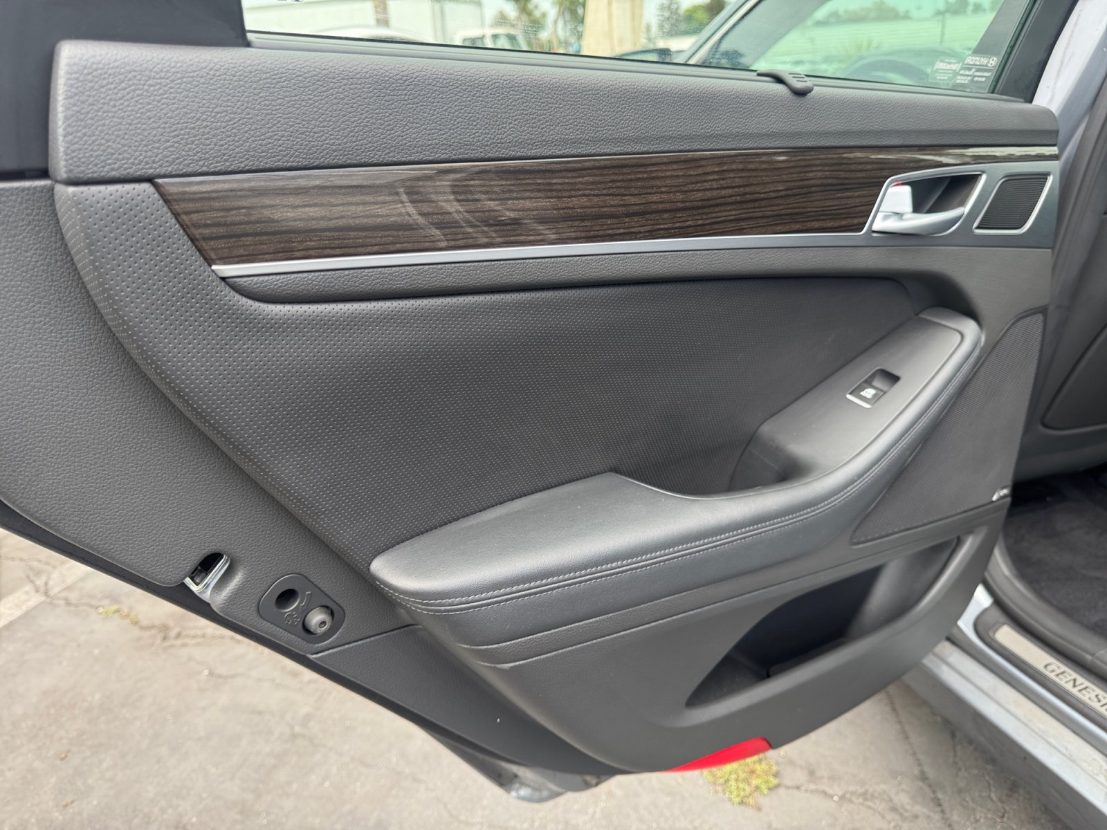 Used 2015 Hyundai Genesis 3.8 w/ Option Group 03 RWD image 21
