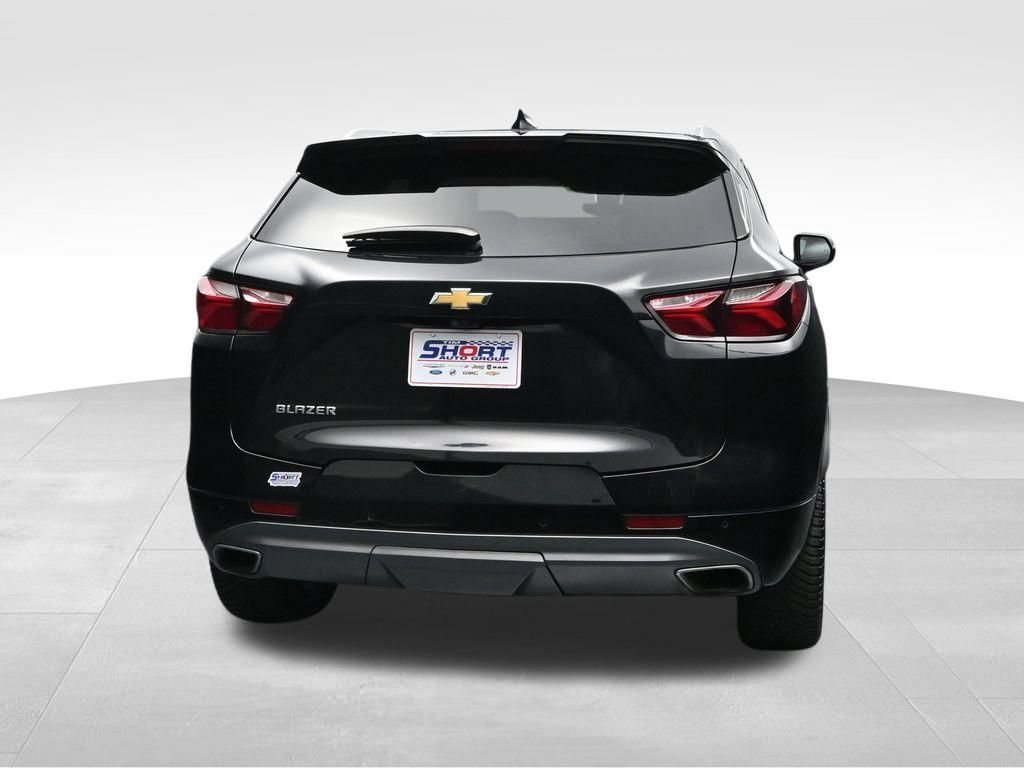 Used 2019 Chevrolet Blazer Premier w/ Sun and Wheels Package AWD/4WD image 4