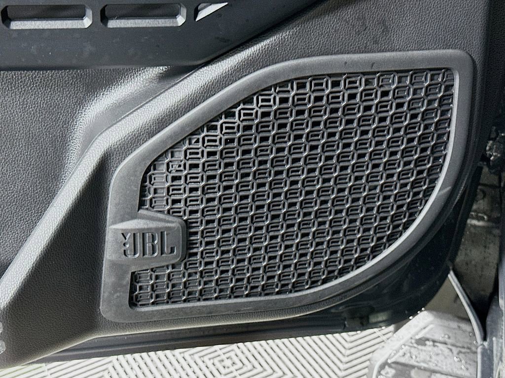 Used 2025 Toyota 4Runner Limited image 18