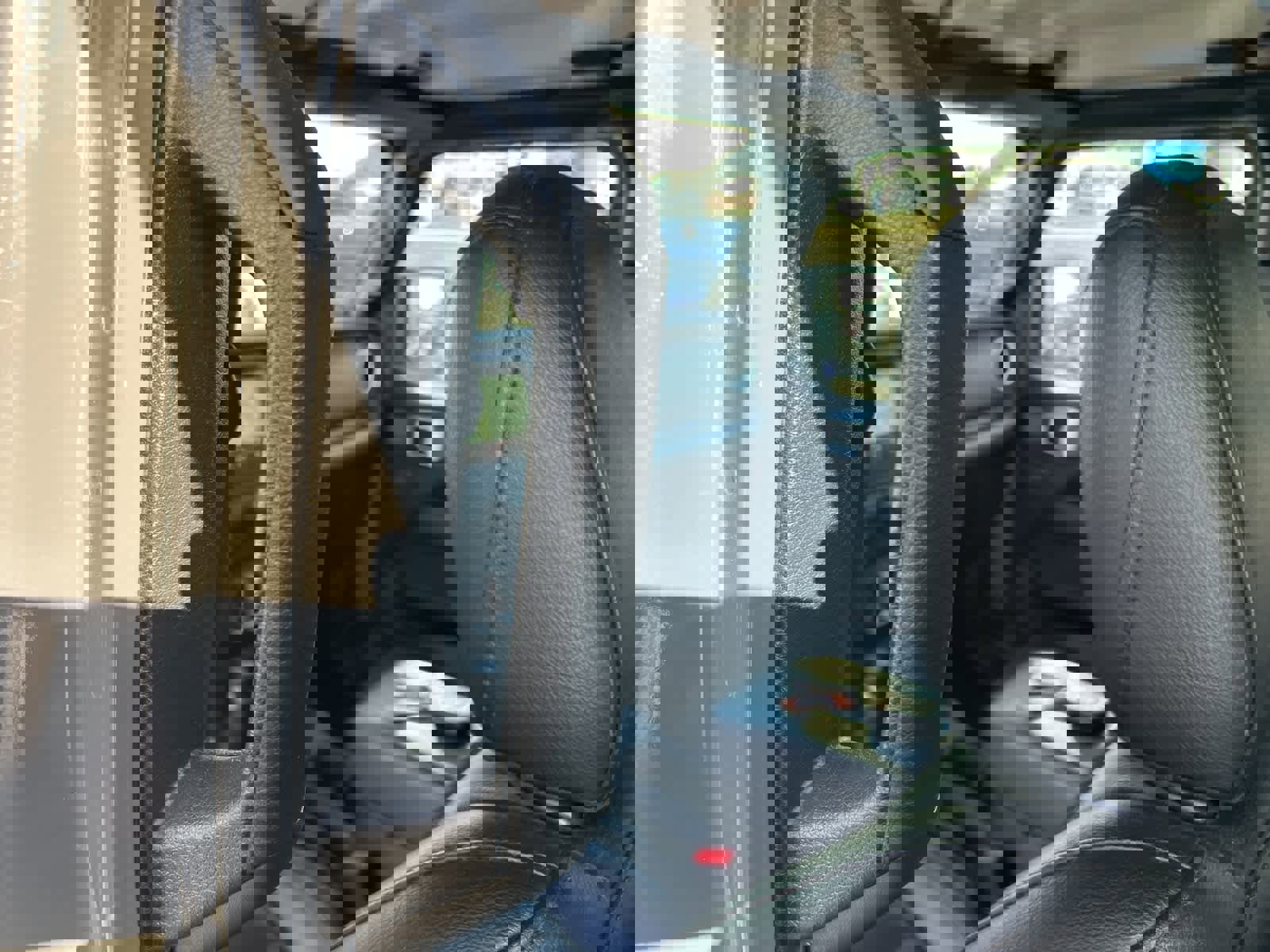 Used 2023 Jeep Wrangler Sahara w/ Safety Group image 31