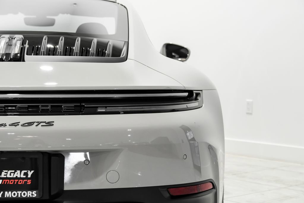 Used 2025 Porsche 911 Carrera 4 GTS AWD/4WD image 44