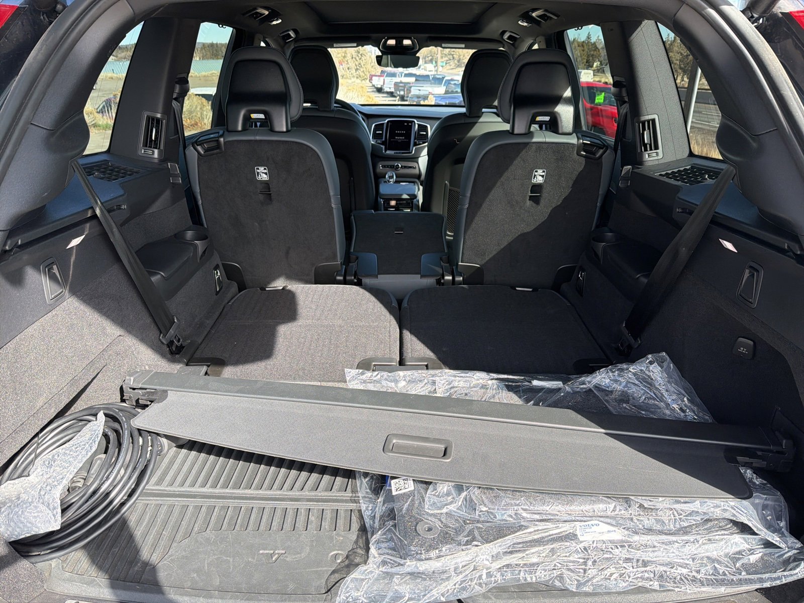 Used 2024 Volvo XC90 T8 Ultimate w/ Protection Package Premier image 18