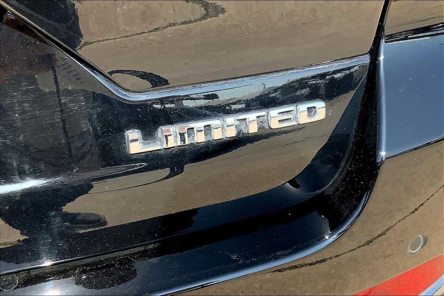 Used 2024 Jeep Grand Cherokee Limited image 9