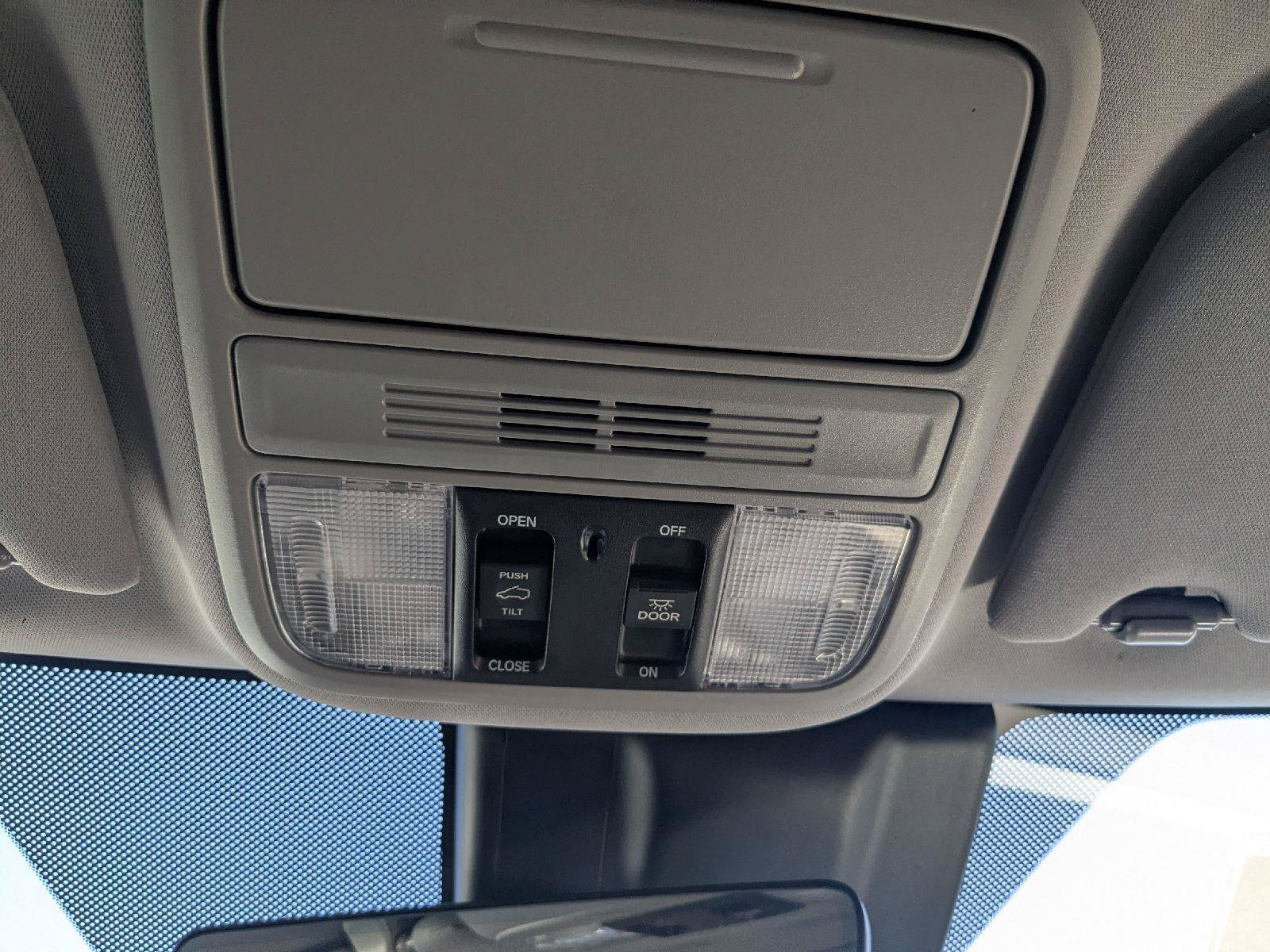 Used 2019 Honda Odyssey EX-L image 27