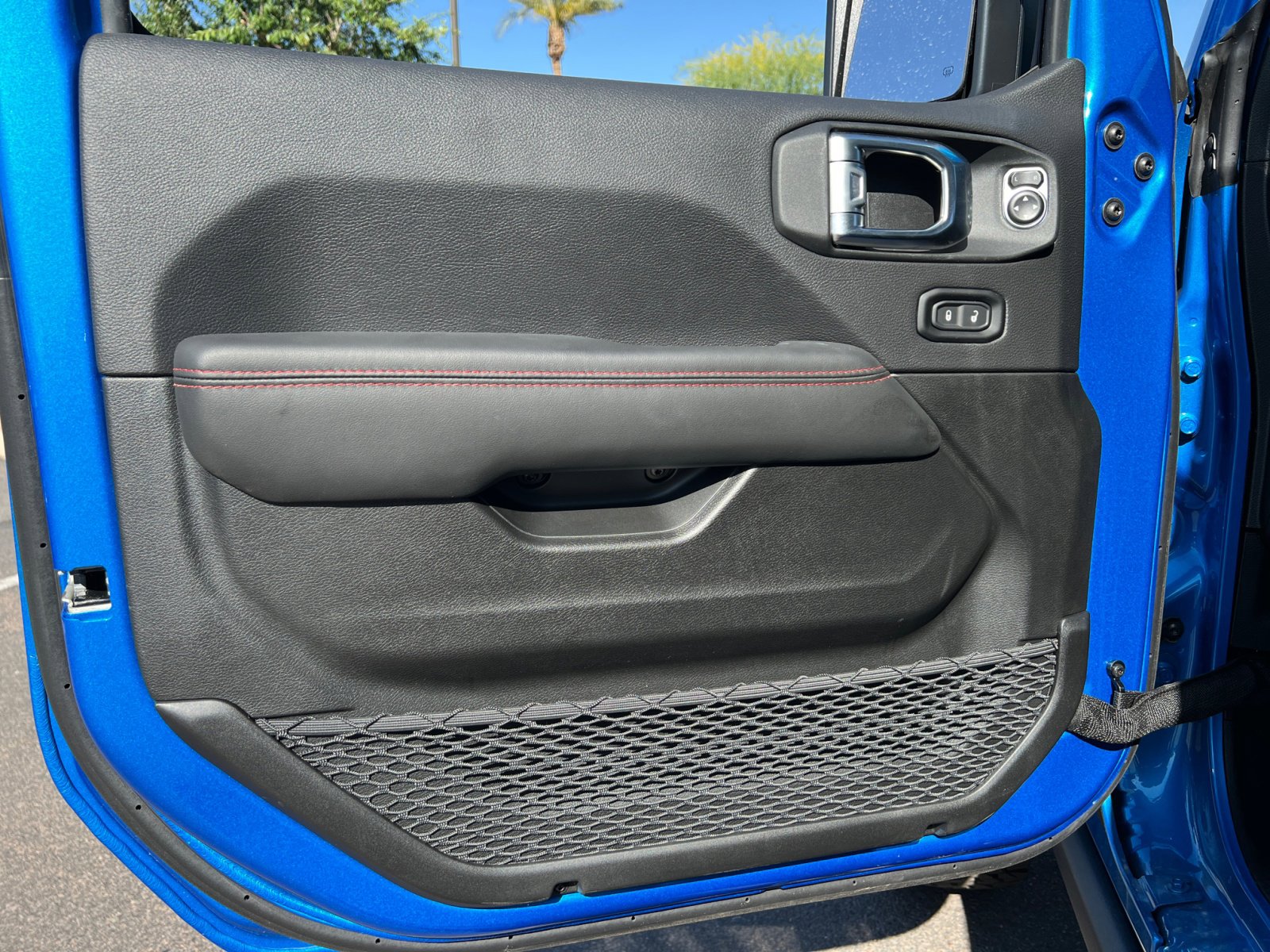 New 2025 Jeep Wrangler Unlimited Rubicon w/ Steel Bumper Group image 13