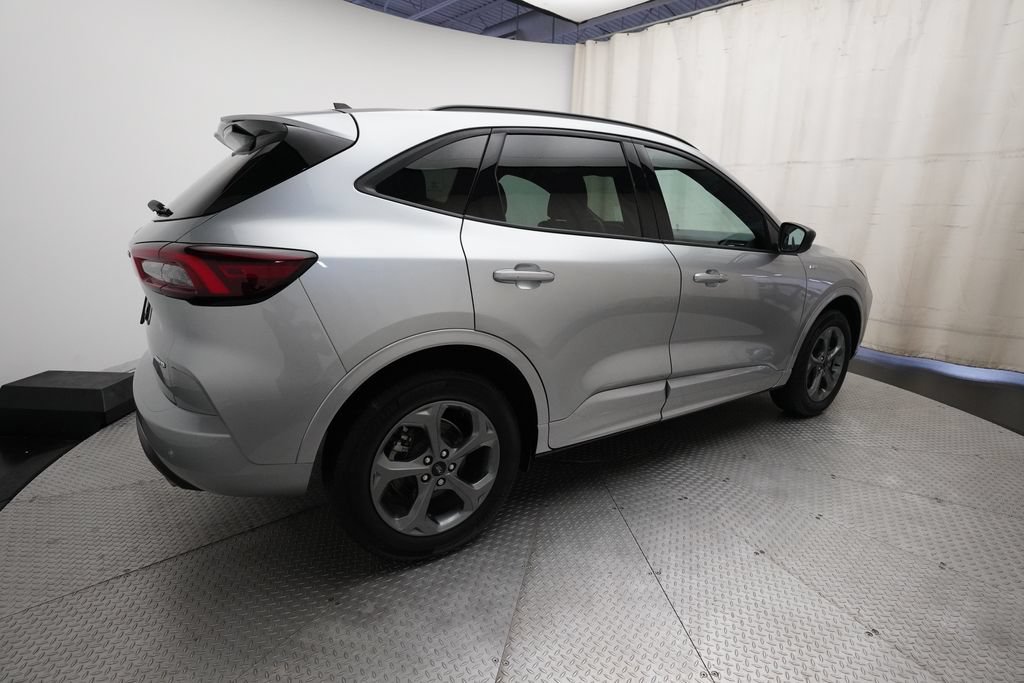 Used 2024 Ford Escape ST-Line w/ Tech Pack #1 AWD/4WD image 35