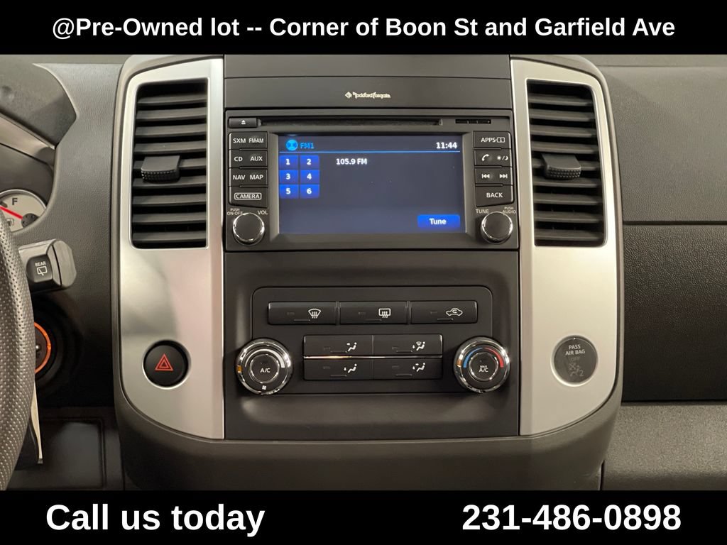 Used 2015 Nissan Xterra PRO-4X AWD/4WD image 19