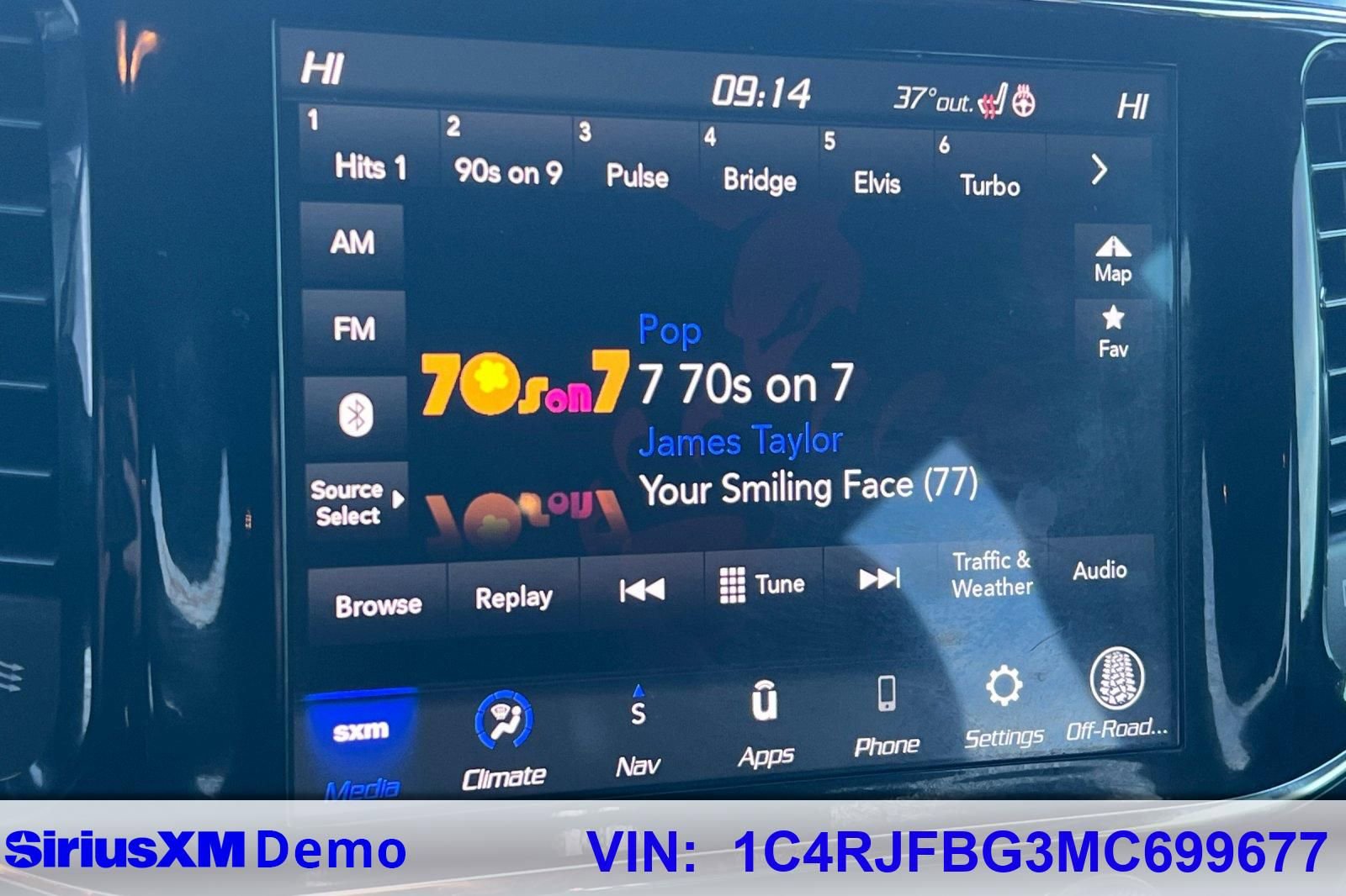 Used 2021 Jeep Grand Cherokee Limited w/ Luxury Group II image 31