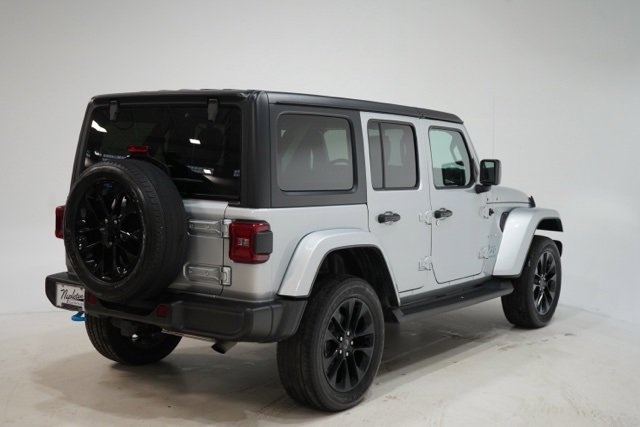Used 2023 Jeep Wrangler Unlimited Sahara w/ Cold Weather Group image 7