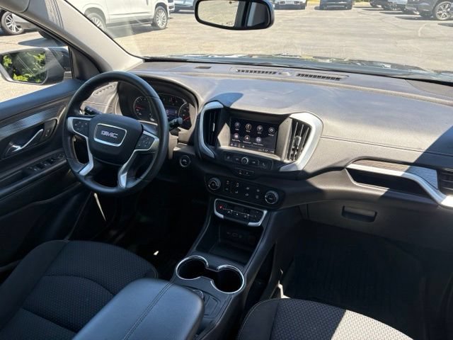 Used 2024 GMC Terrain SLE w/ LPO, Floor Liner Package FWD image 27