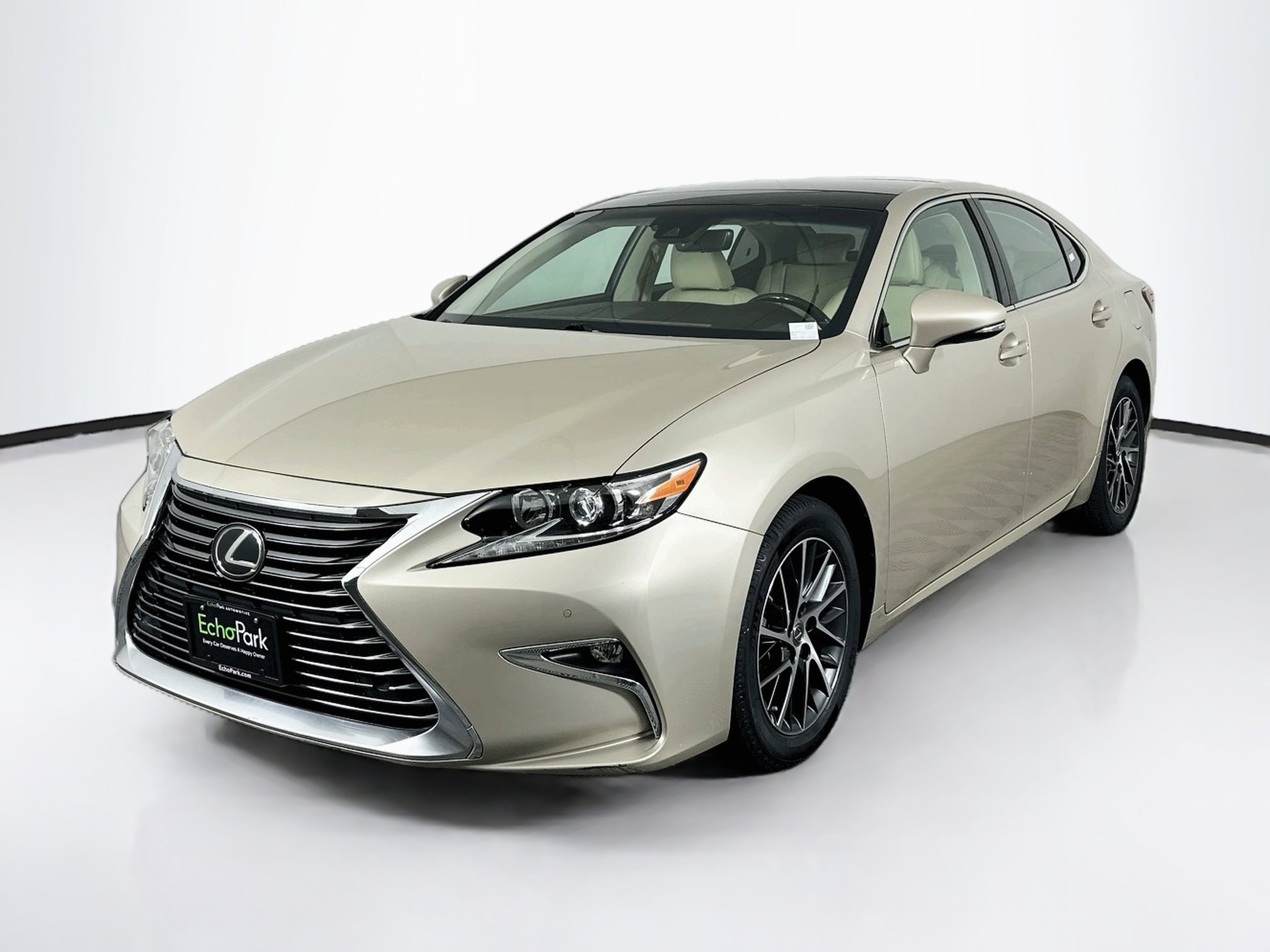 Used 2017 Lexus ES 350 w/ Navigation System Package FWD image 3