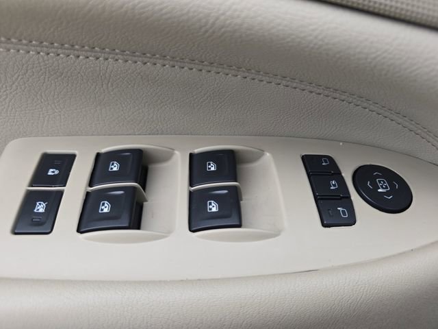 Used 2016 Cadillac Escalade Luxury AWD/4WD image 28
