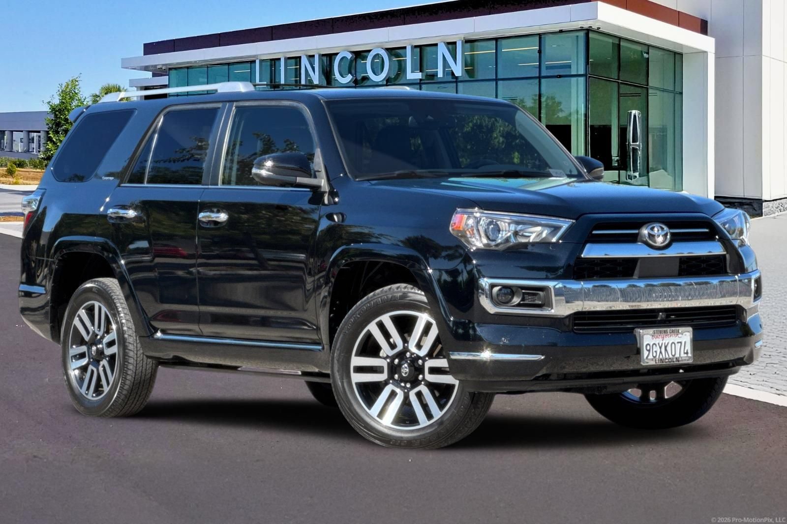 Used 2023 Toyota 4Runner Limited AWD/4WD image 2