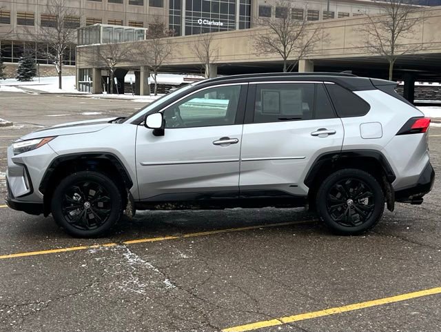 Used 2024 Toyota RAV4 XSE w/ Weather Package image 4