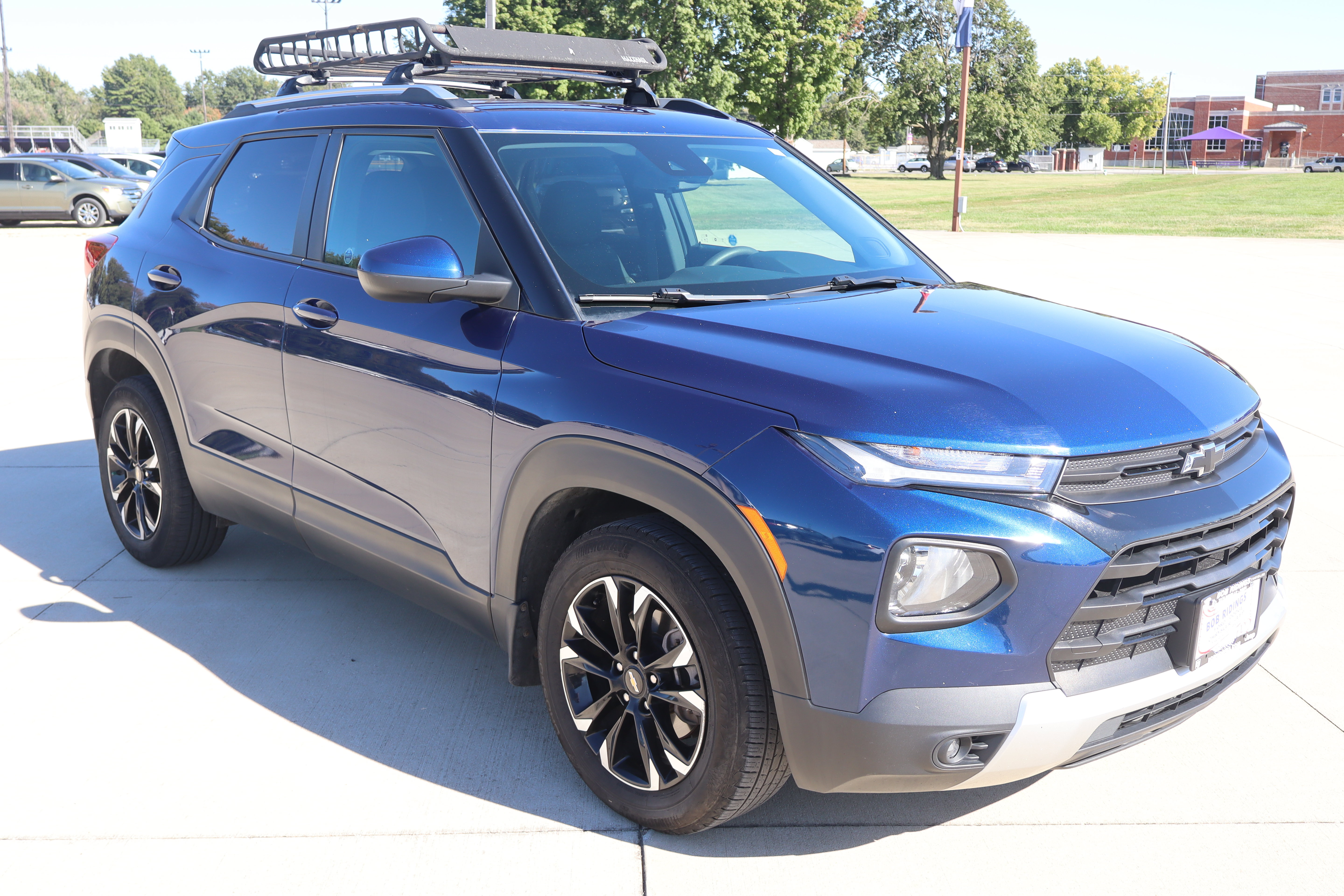 Used 2022 Chevrolet TrailBlazer LT w/ LPO, Blackout Package FWD image 4