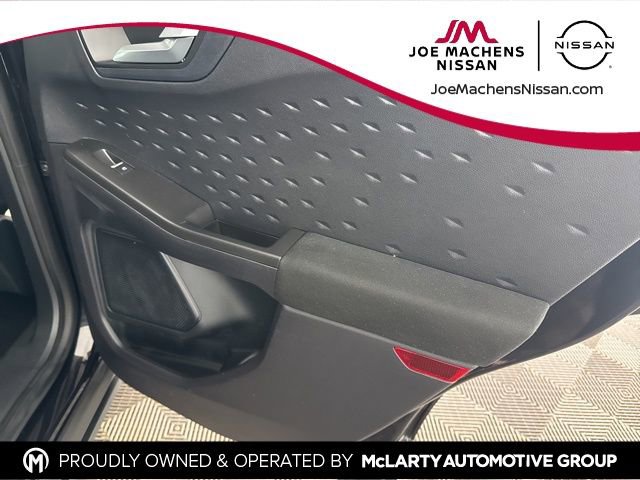 Used 2020 Ford Escape SE image 22