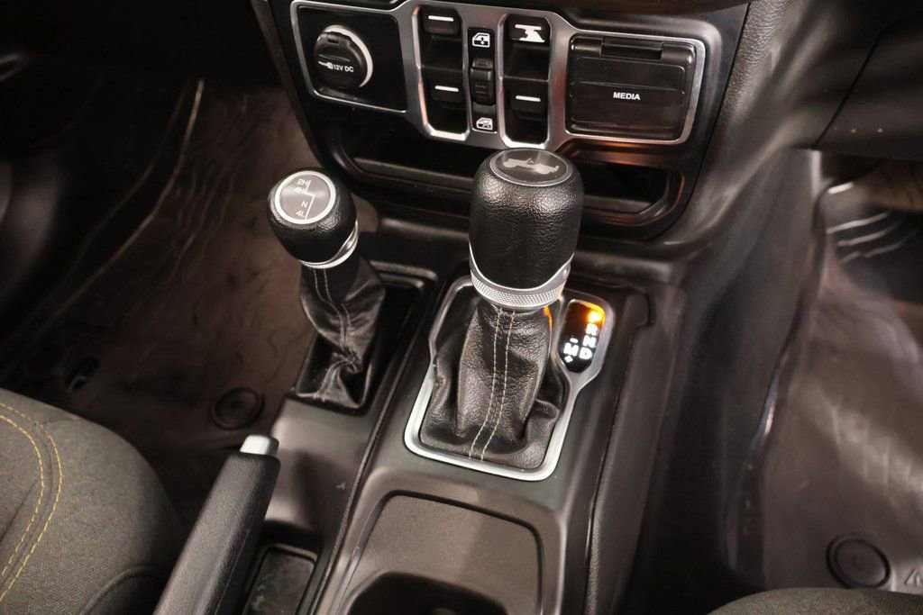 Used 2024 Jeep Wrangler Unlimited Sport w/ Convenience Group image 8